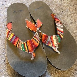 Sanuk Flip Flops